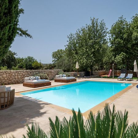 Villa Ellie - Heated Pool, Playground, Garden & Bbq! Vederoi 외부 사진