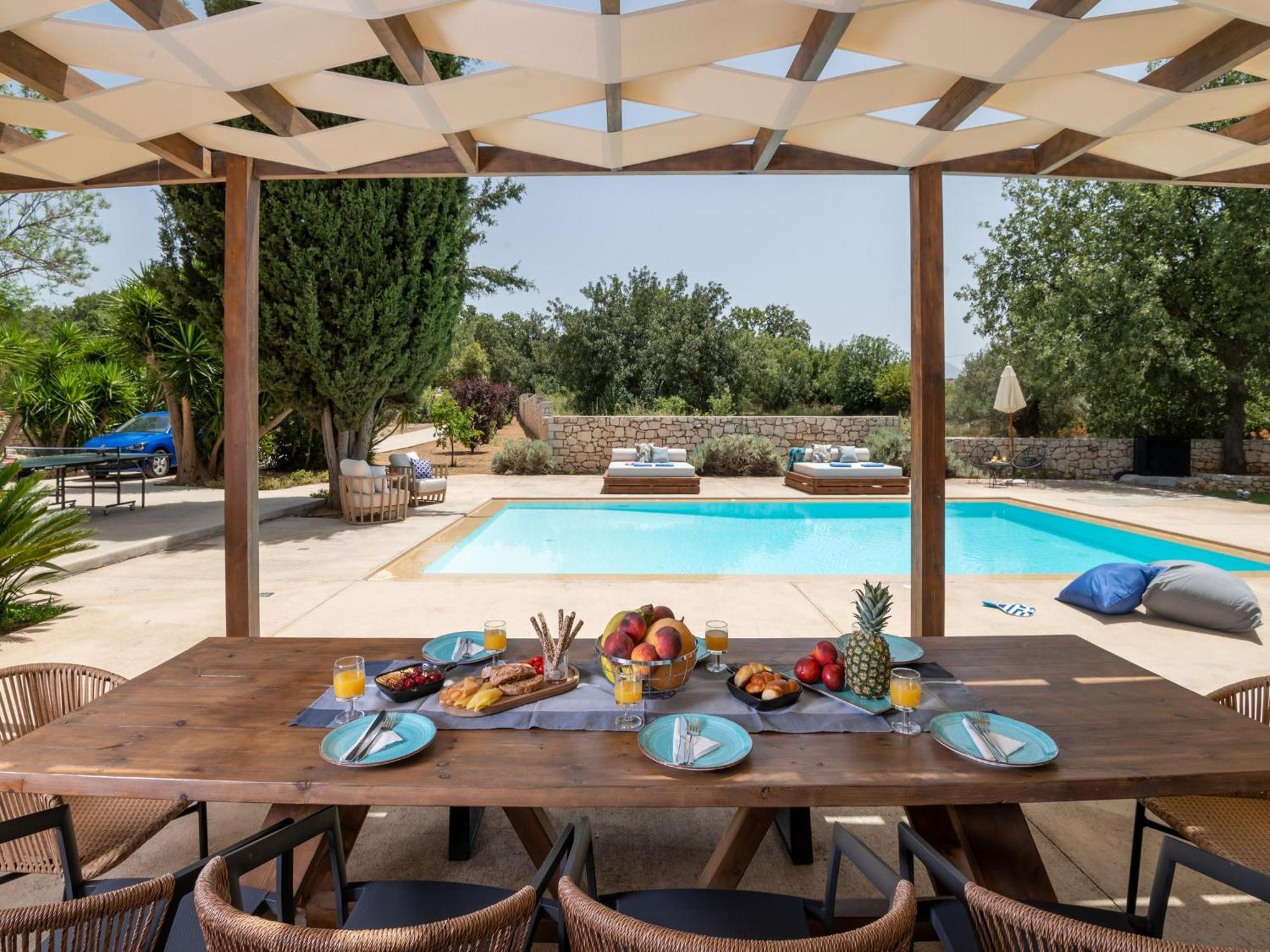 Villa Ellie - Heated Pool, Playground, Garden & Bbq! Vederoi 외부 사진