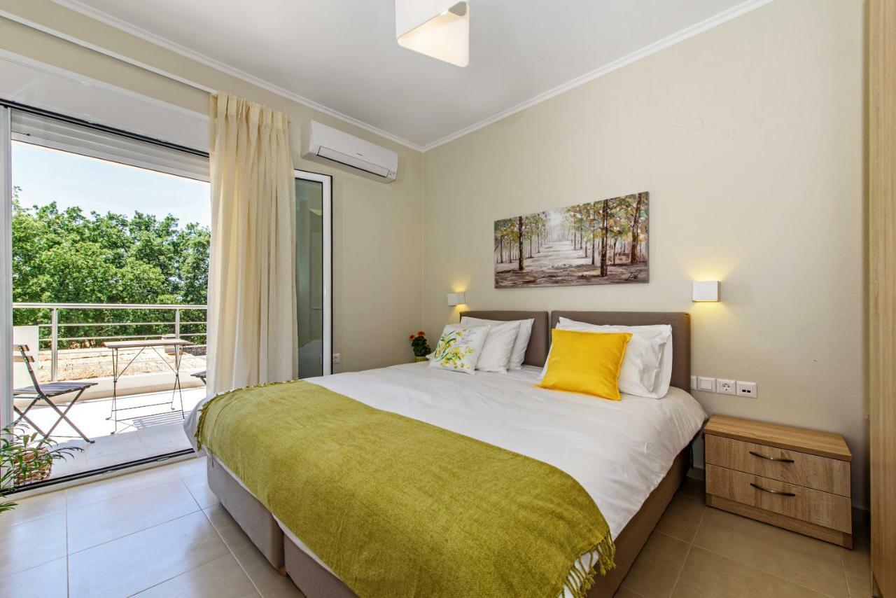 Villa Ellie - Heated Pool, Playground, Garden & Bbq! Vederoi 외부 사진